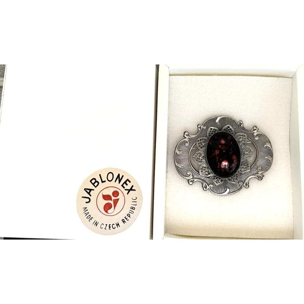 Jablonex Victorian Goth Brooch Pin Red Black Swirl Stone Etch Silver Tone 2